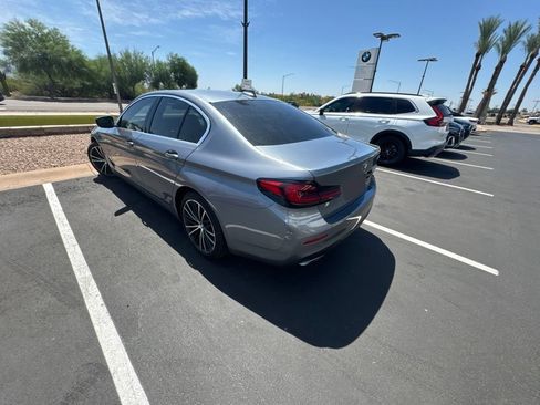 Used 2022 BMW 530i w/ Premium Package RWD image 4
