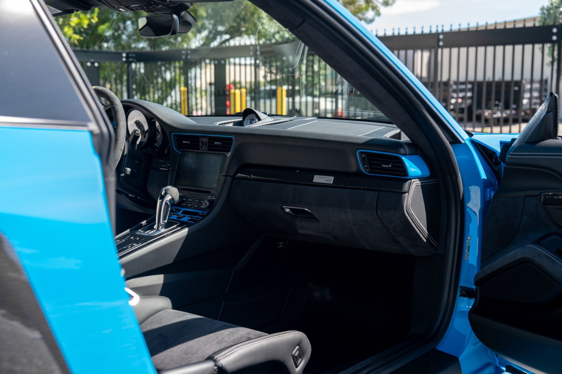 Used 2018 Porsche 911 GT2 RS w/ Weissach Package RWD image 47