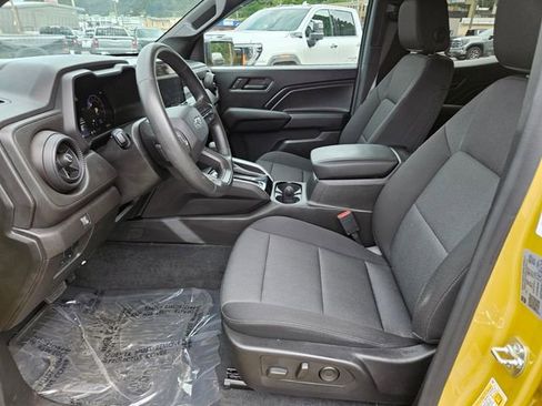 Used 2024 Chevrolet Colorado Trail Boss w/ LPO, Skid Plate Package AWD/4WD image 8
