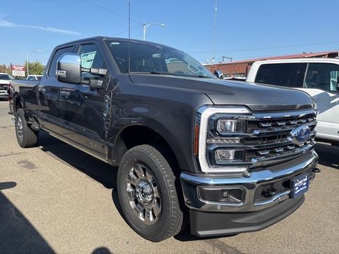 New 2026 Ford F350 Lariat w/ Lariat Premium Package image 2