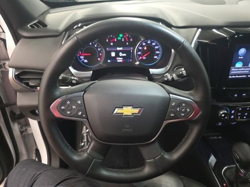 Used 2023 Chevrolet Traverse LT w/ LT Premium Package image 15