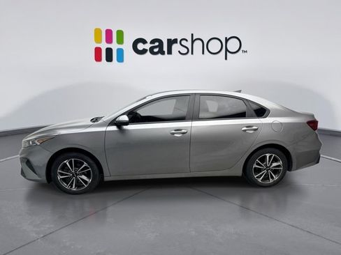 Used 2023 Kia Forte LXS FWD image 2