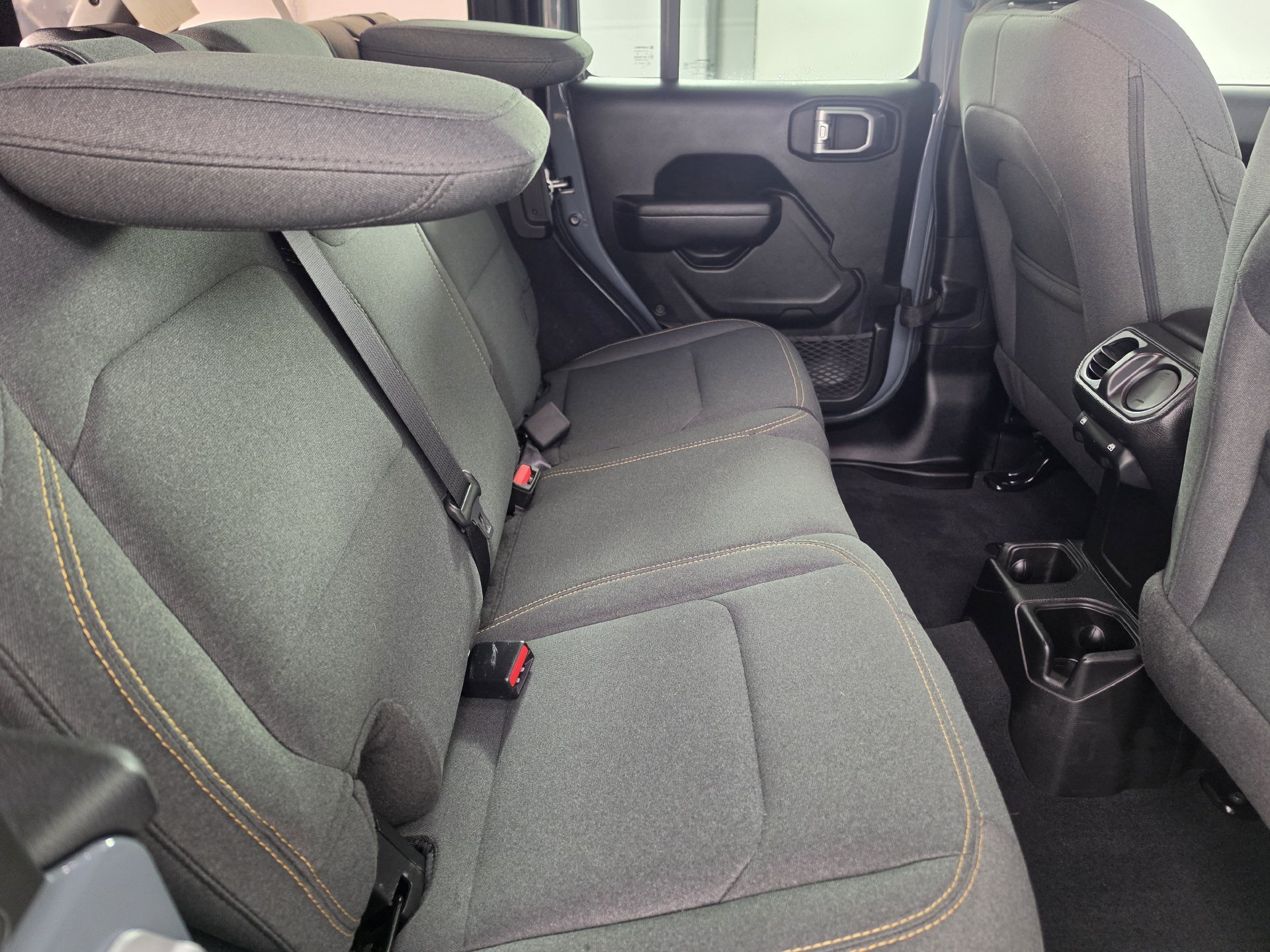 Used 2024 Jeep Wrangler Unlimited Sport AWD/4WD image 27