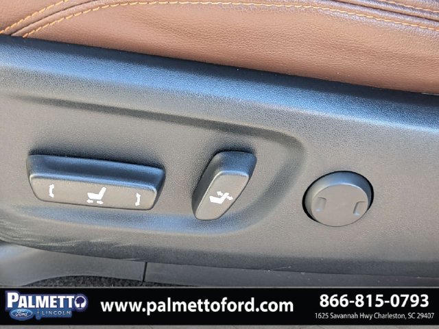 Used 2024 Toyota 4Runner Limited AWD/4WD image 18