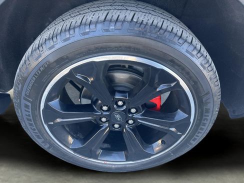 Used 2022 Ford Expedition Max Limited image 8