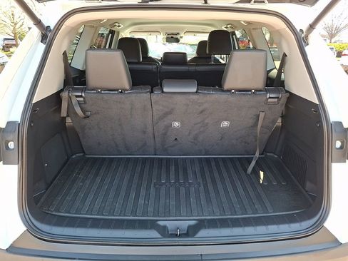 Used 2024 Toyota Grand Highlander AWD image 29