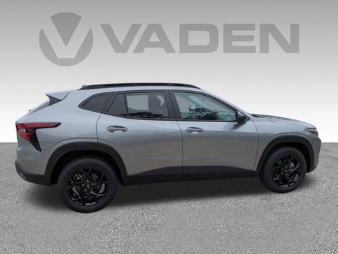 New 2026 Chevrolet Trax LT image 23