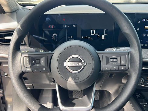 New 2026 Nissan Kicks S image 18