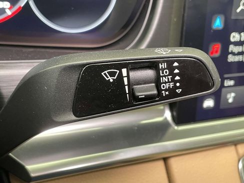 Certified 2022 Porsche Panamera 4 Platinum Edition image 42