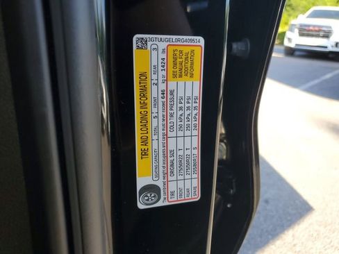 Used 2024 GMC Sierra 1500 Denali w/ Denali Reserve Package AWD/4WD image 32