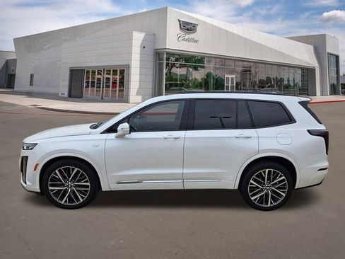 New 2025 Cadillac XT6 Sport w/ Technology Package image 3