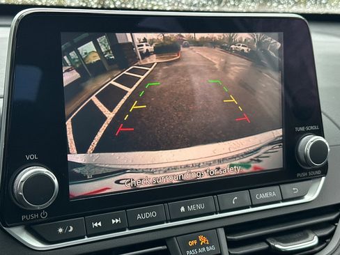 Used 2021 Nissan Altima 2.5 SV image 18