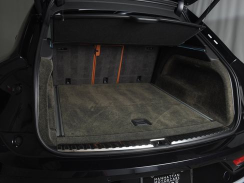 Certified 2023 Bentley Bentayga Extended Wheelbase image 25