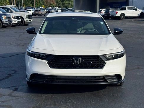 Used 2026 Honda Accord SE image 18