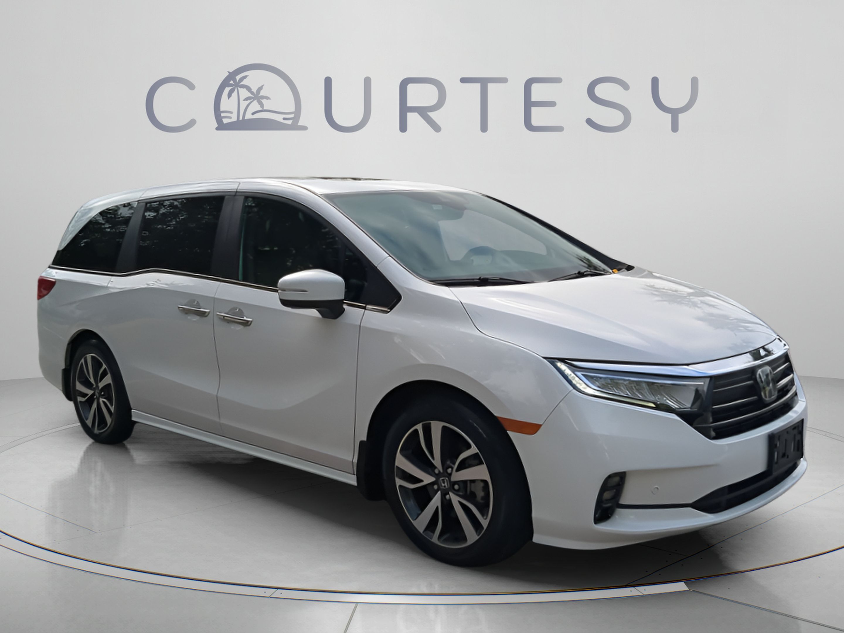 Used 2024 Honda Odyssey Touring image 9