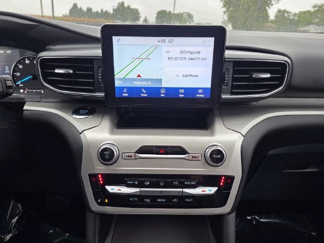 Used 2023 Ford Explorer XLT w/ Equipment Group 202A AWD/4WD image 31