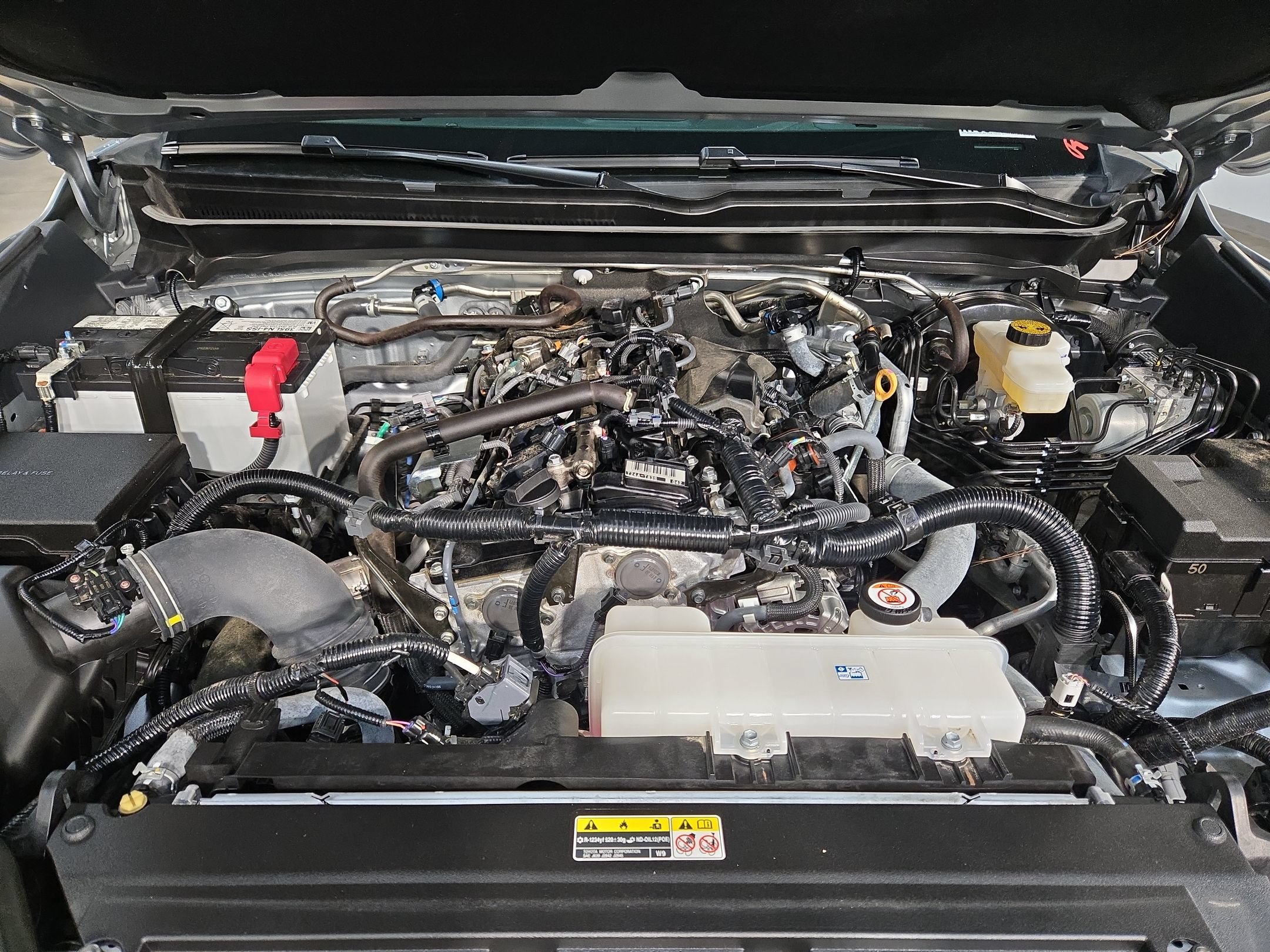 Certified 2024 Toyota Tacoma Limited w/ Limited Package (LT) AWD/4WD image 19
