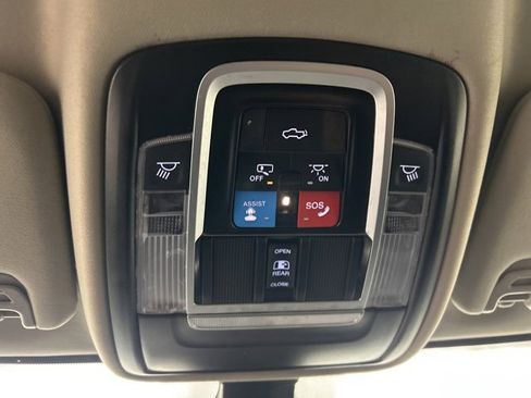 Used 2024 RAM 2500 Laramie image 21