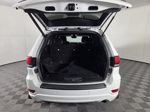 Used 2019 Jeep Grand Cherokee Altitude RWD image 28