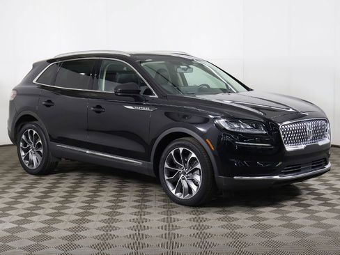 Used 2022 Lincoln Nautilus Reserve AWD/4WD image 61