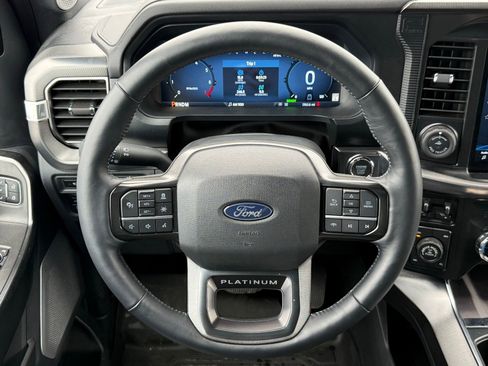 Used 2024 Ford F150 Platinum image 29