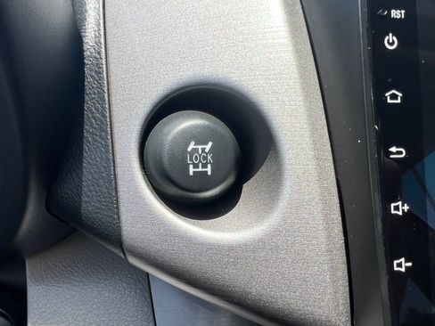 Used 2008 Toyota RAV4 4WD V6 image 17