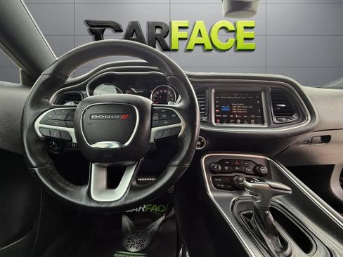 Used 2016 Dodge Challenger R/T Scat Pack w/ Leather Interior Group RWD image 21