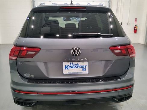 Used 2024 Volkswagen Tiguan SE R-Line image 13