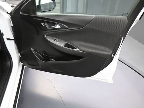Used 2024 Chevrolet Malibu LT FWD image 13
