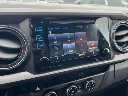 Used 2017 Toyota Tacoma TRD Off-Road w/ Tow Package (A/T) image 18