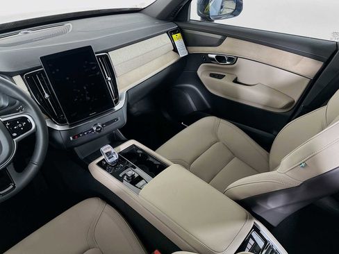 New 2026 Volvo XC90 B6 Plus w/ Protection Package Premier image 21
