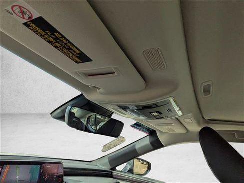 Used 2020 Lexus ES 300h w/ Premium Package image 19