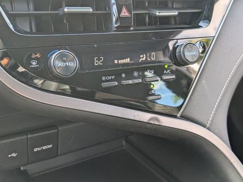 Used 2023 Toyota Camry SE image 24