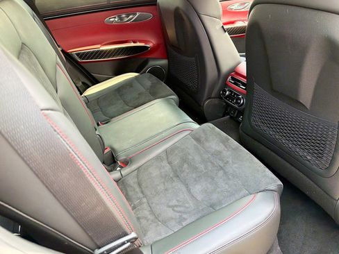 Used 2022 Genesis GV70 3.5T Sport w/ Sport Prestige Package AWD/4WD image 28