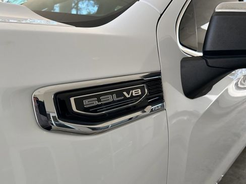 Used 2019 GMC Sierra 1500 SLE w/ SLE Value Package image 14