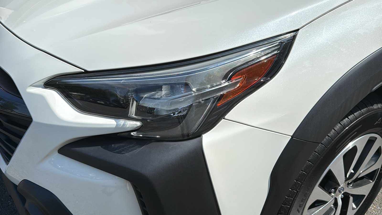 Certified 2023 Subaru Outback Premium AWD/4WD image 9