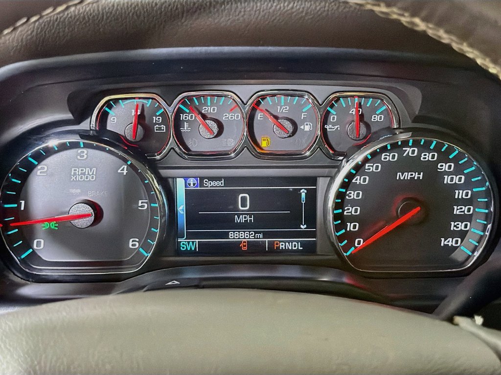 Used 2018 Chevrolet Silverado 1500 LT w/ Texas Edition RWD image 16