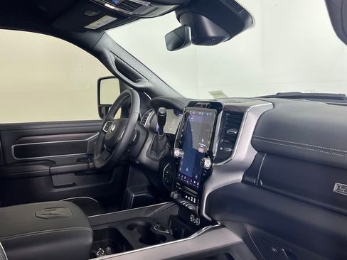 Used 2025 RAM 2500 Laramie image 32