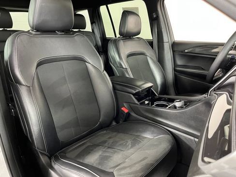 Used 2023 Jeep Grand Cherokee Altitude AWD/4WD image 43