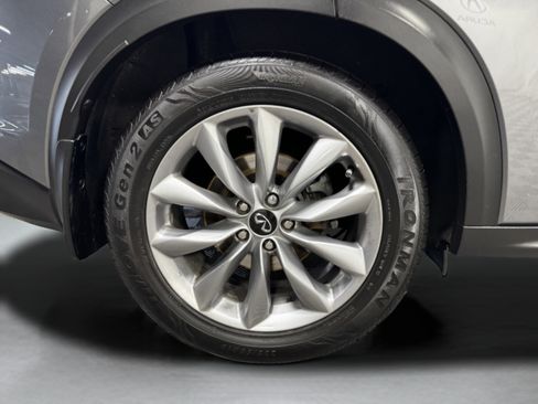 Used 2020 INFINITI QX50 Luxe w/ Navigation Package FWD image 45