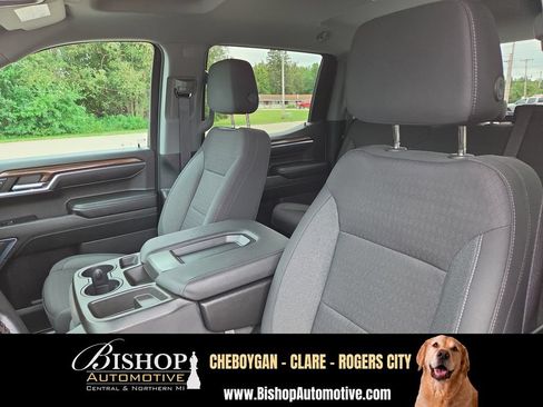 Used 2023 Chevrolet Silverado 1500 LT AWD/4WD image 12
