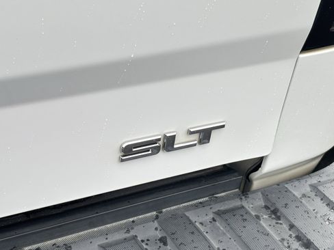 Used 2017 GMC Sierra 1500 SLT w/ SLT Premium Package image 13