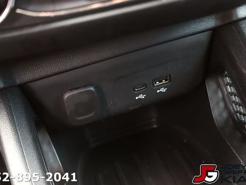 Used 2024 Chevrolet TrailBlazer LS FWD image 22