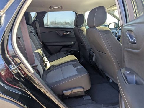 Used 2025 Chevrolet Blazer LT image 30