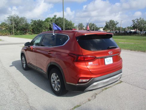 Used 2019 Hyundai Santa Fe SE FWD image 5