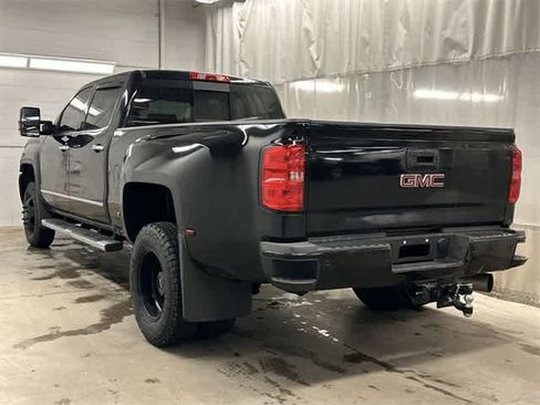Used 2019 GMC Sierra 3500 Denali image 23