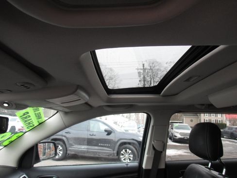 Used 2013 Dodge Journey Crew w/ Flexible Seating Group image 18