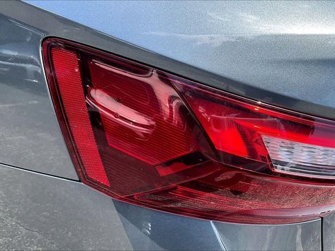 Used 2022 Volkswagen Jetta SE FWD image 29