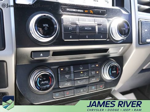 Used 2016 Ford F150 Lariat w/ Equipment Group 502A Luxury AWD/4WD image 37