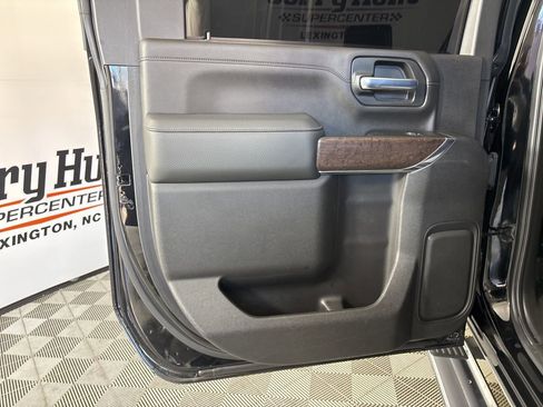 Used 2022 GMC Sierra 2500 Denali image 18